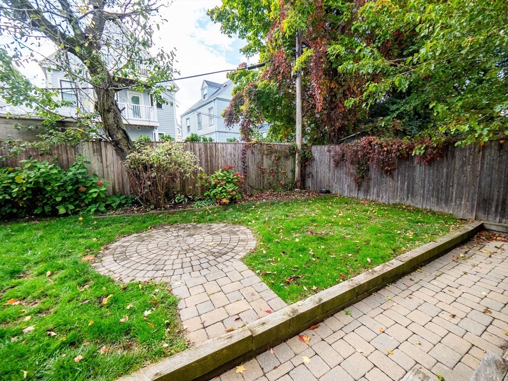 24 Hall Street # 1, Somerville Unit: 1