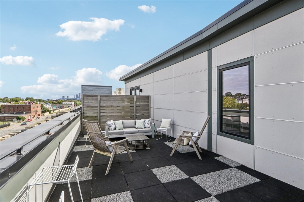 610 Rutherford Ave # 404, Boston Unit: 404