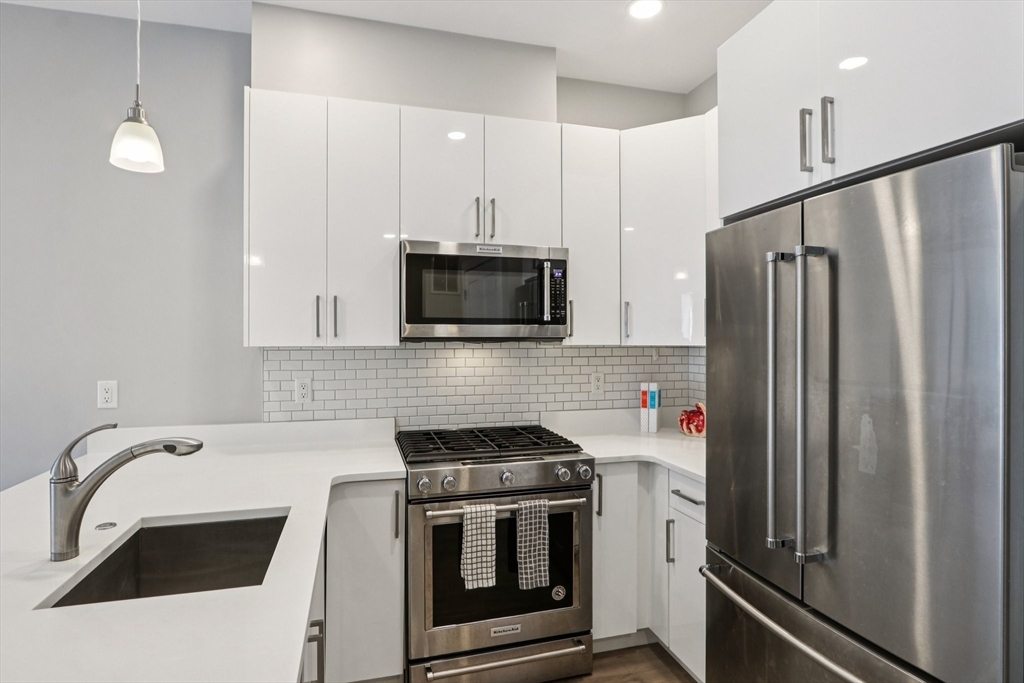 610 Rutherford Ave # 404, Boston Unit: 404