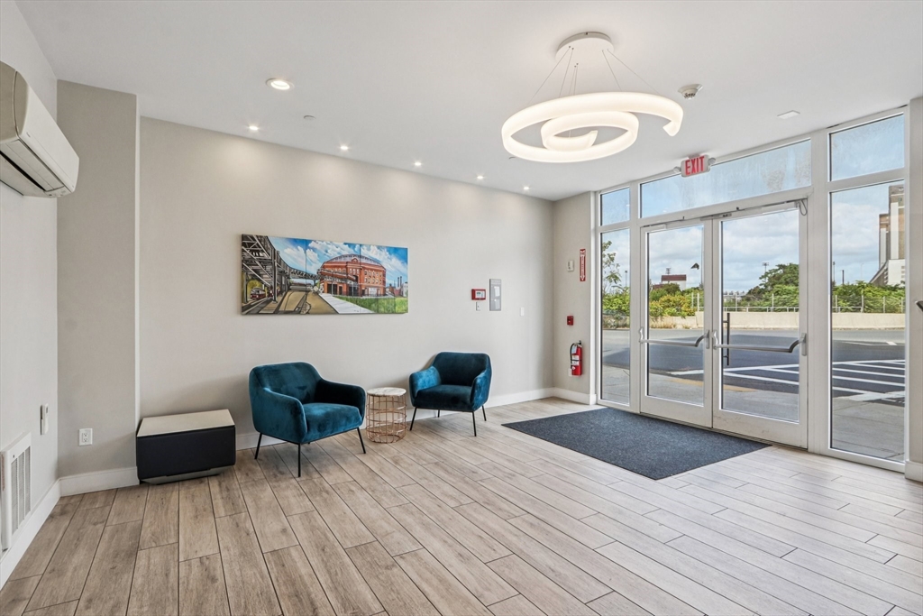 610 Rutherford Ave # 404, Boston Unit: 404