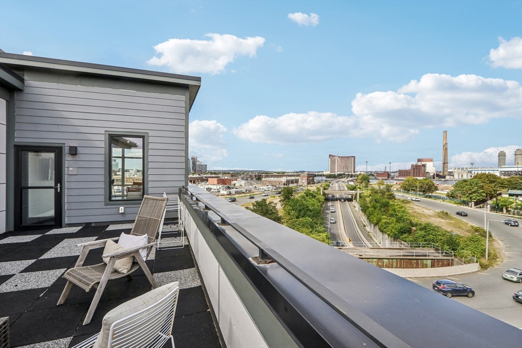 610 Rutherford Ave # 404, Boston Unit: 404