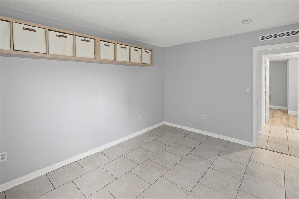 165 Cottage St # 402, Chelsea Unit: 402