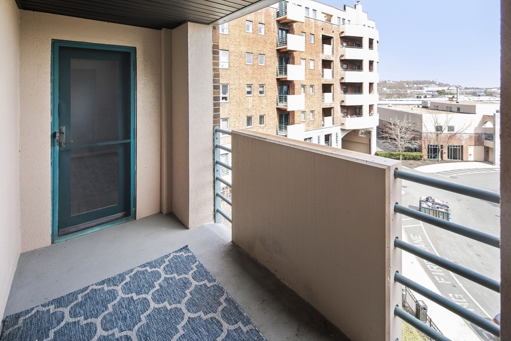 165 Cottage St # 402, Chelsea Unit: 402