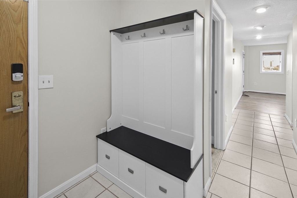 165 Cottage St # 402, Chelsea Unit: 402