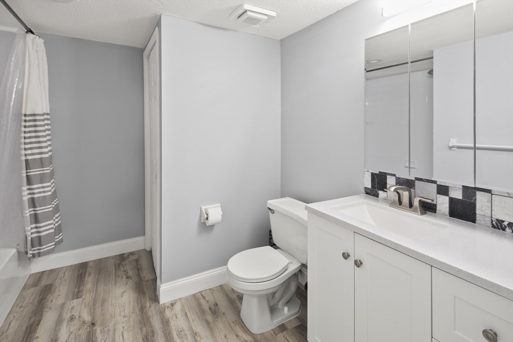 165 Cottage St # 402, Chelsea Unit: 402