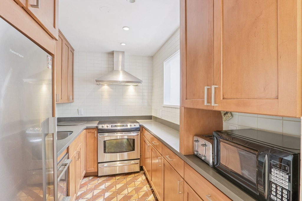 583 Massachusetts Avenue # 5