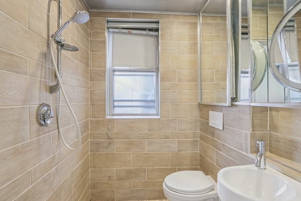 583 Massachusetts Avenue # 5