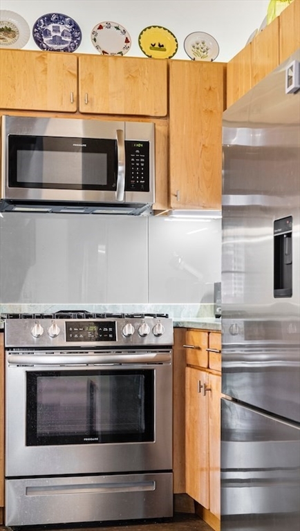 717 Atlantic Ave # 7B