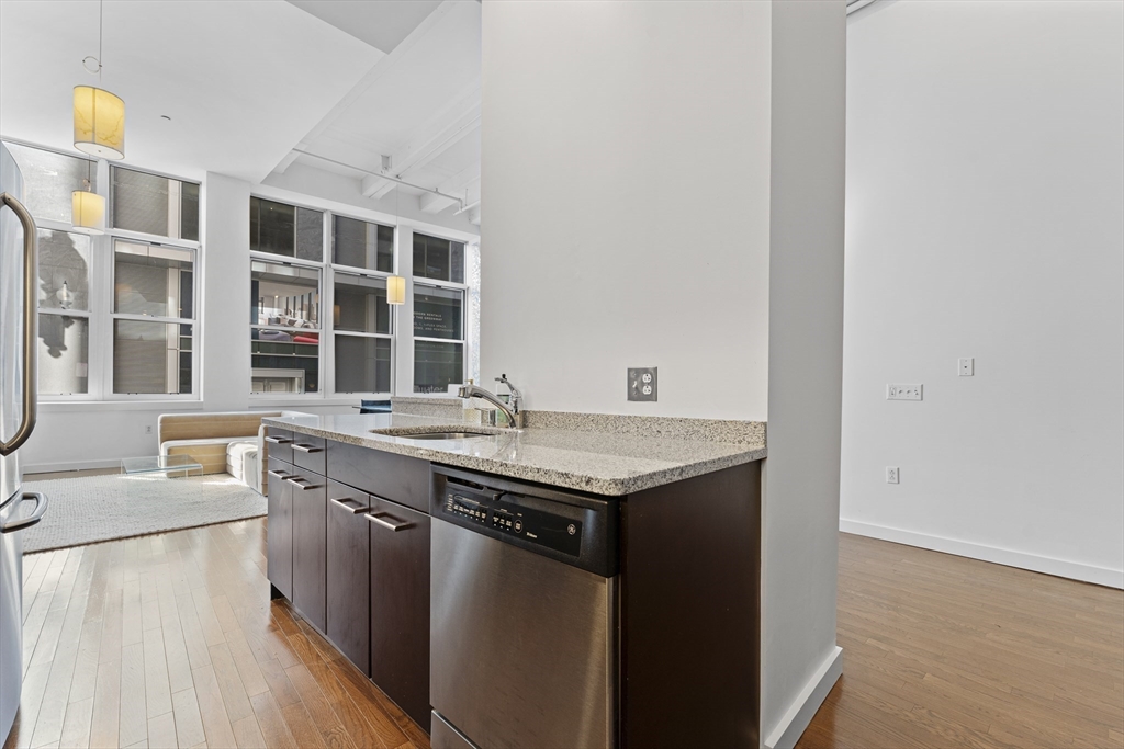 88 Kingston Street # 1F