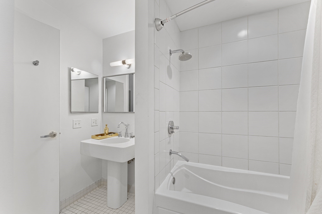 88 Kingston Street # 1F