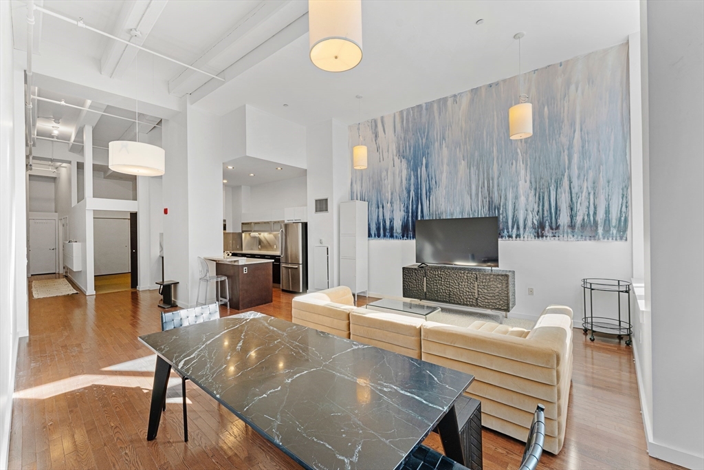 88 Kingston Street # 1F