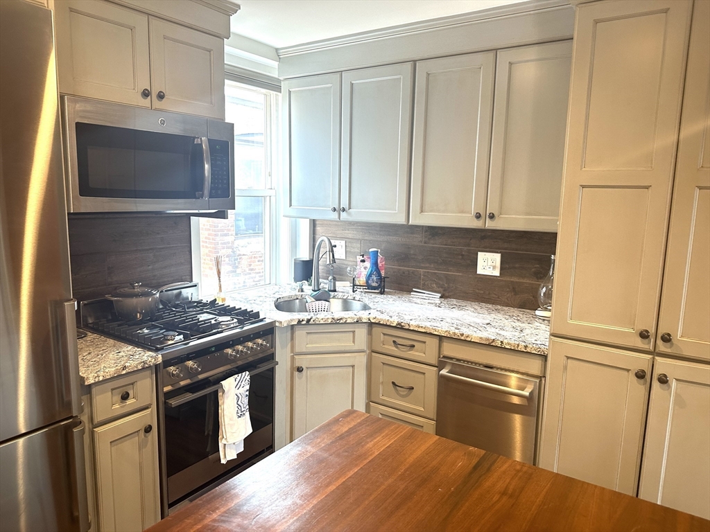 10 Henchman Street # 5R