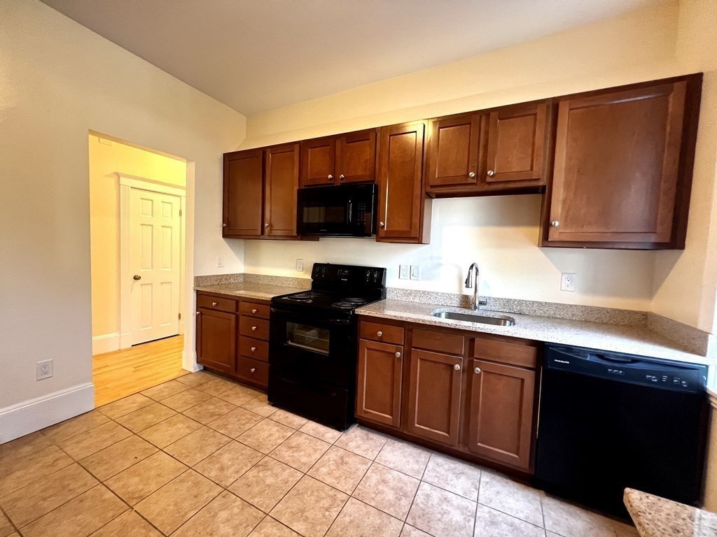 102 Trowbridge Street # 3L