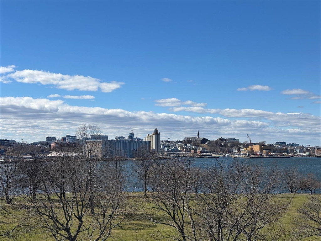 160 Commandants Way # 404