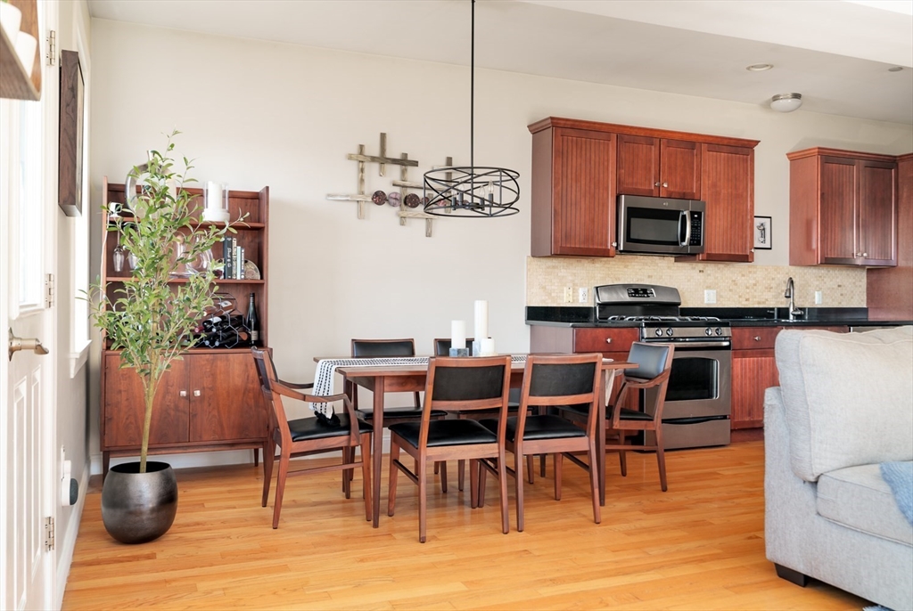 412 Meridian # 3