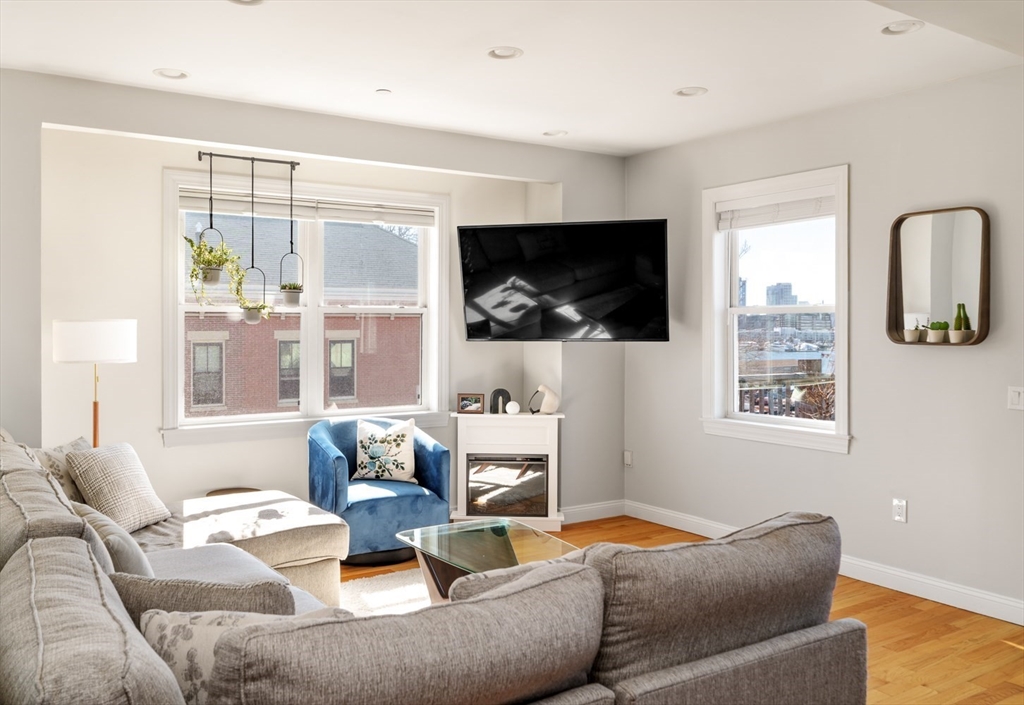 412 Meridian # 3