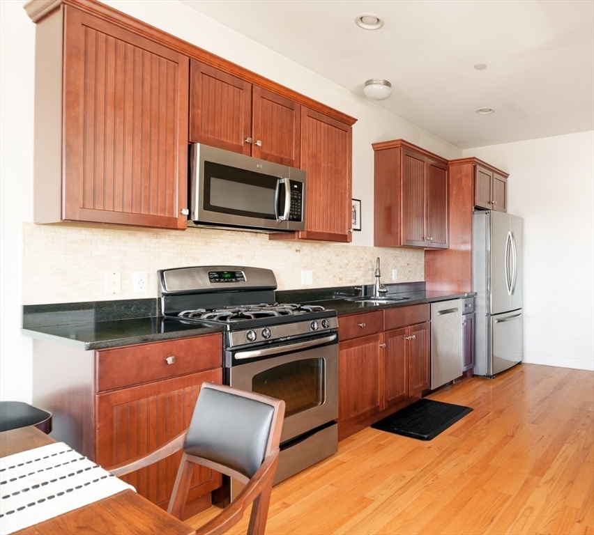 412 Meridian # 3