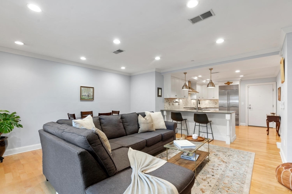 881 E 2nd # 7