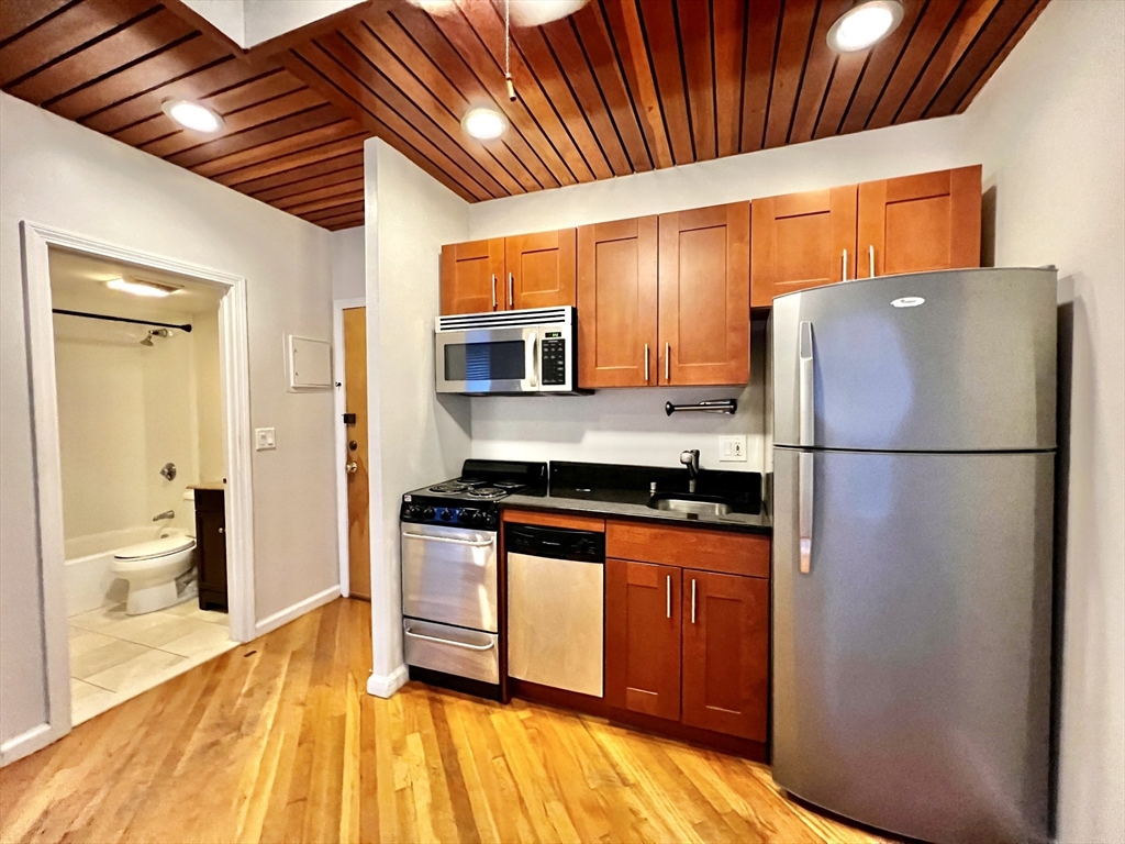 390 Riverway # 18