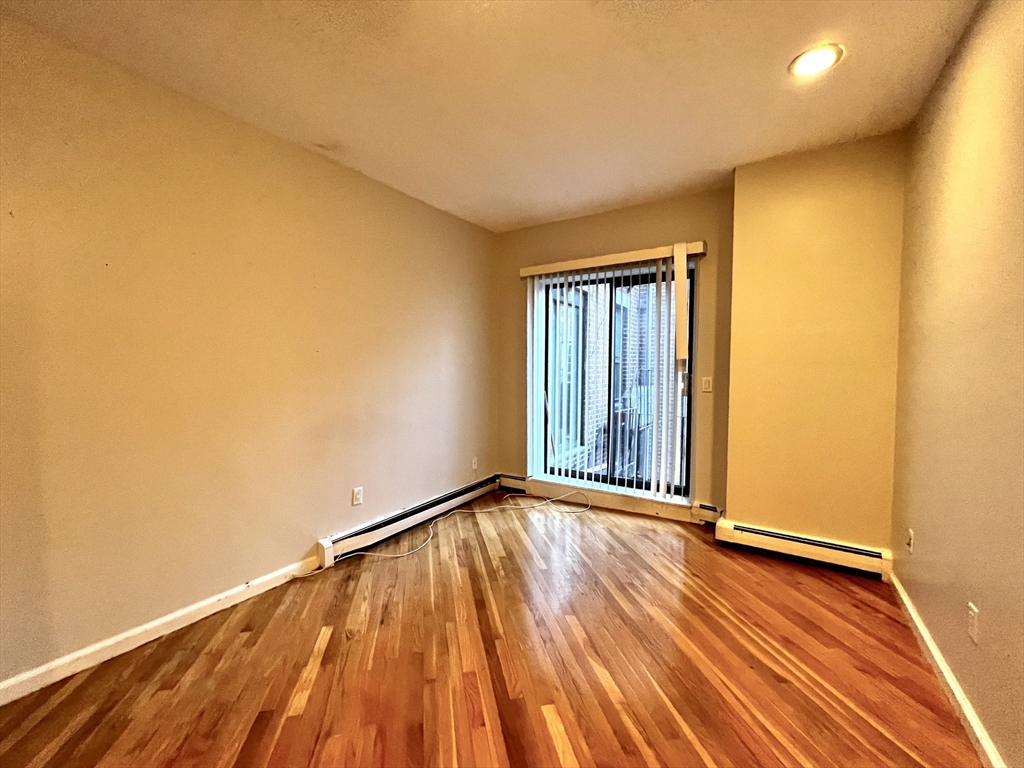 390 Riverway # 18