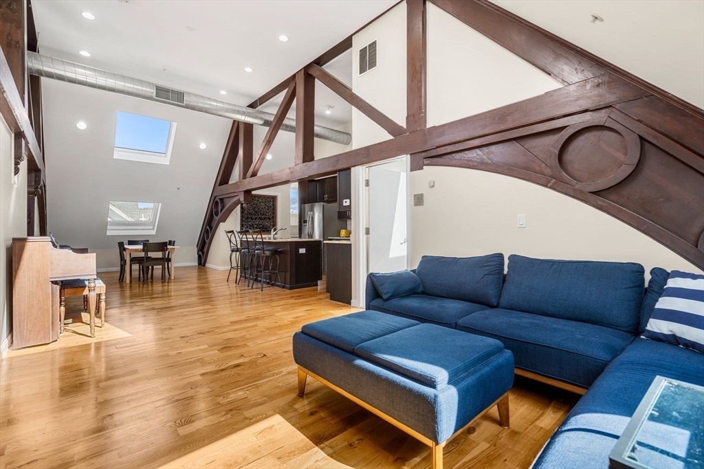 143 Burrill Street # 301