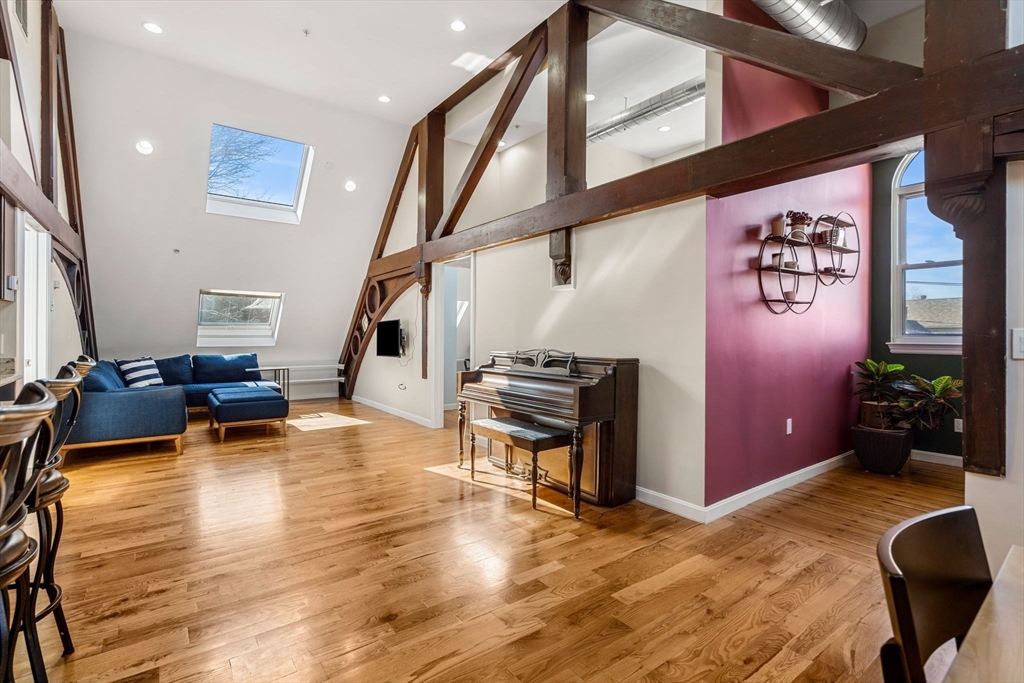 143 Burrill Street # 301