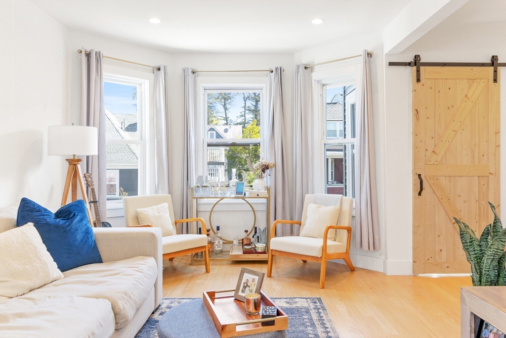 112 King Street # 3