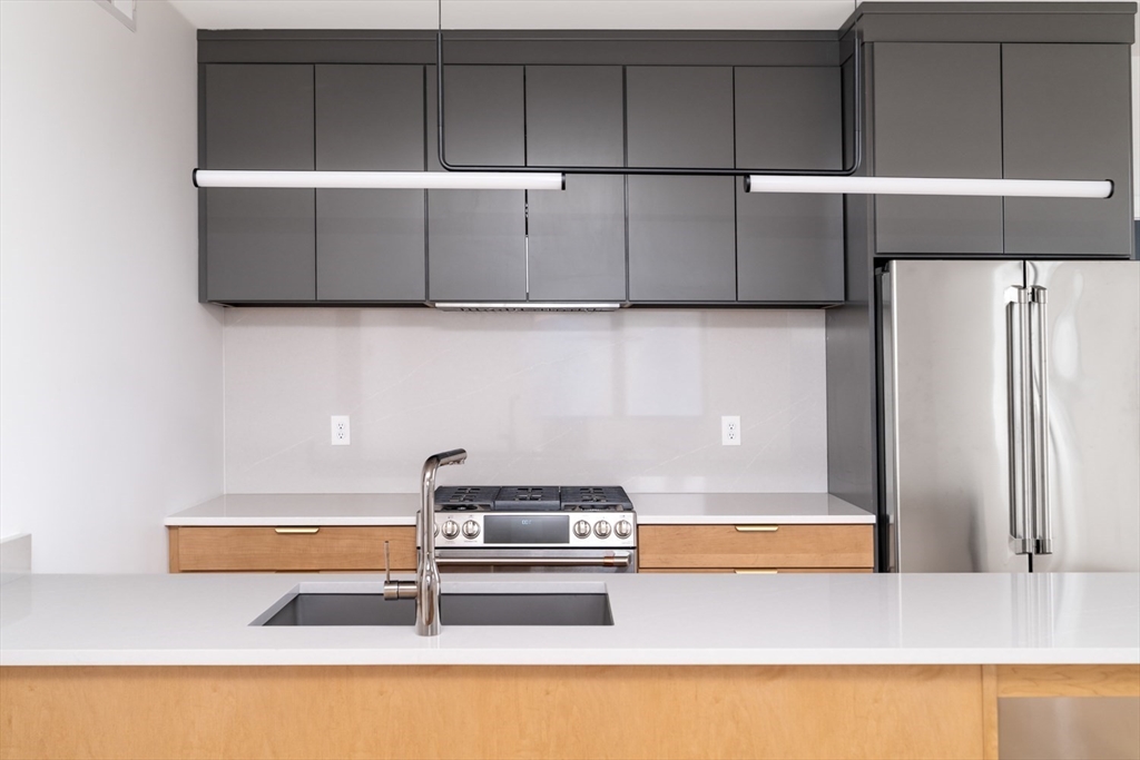 182 Tremont # 3