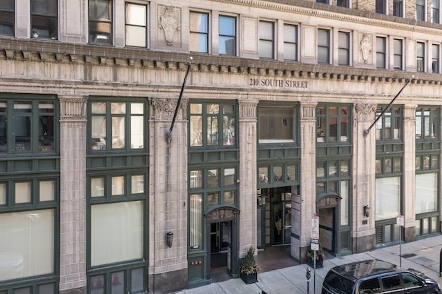 210 South Street # 4 Unit: 4-4