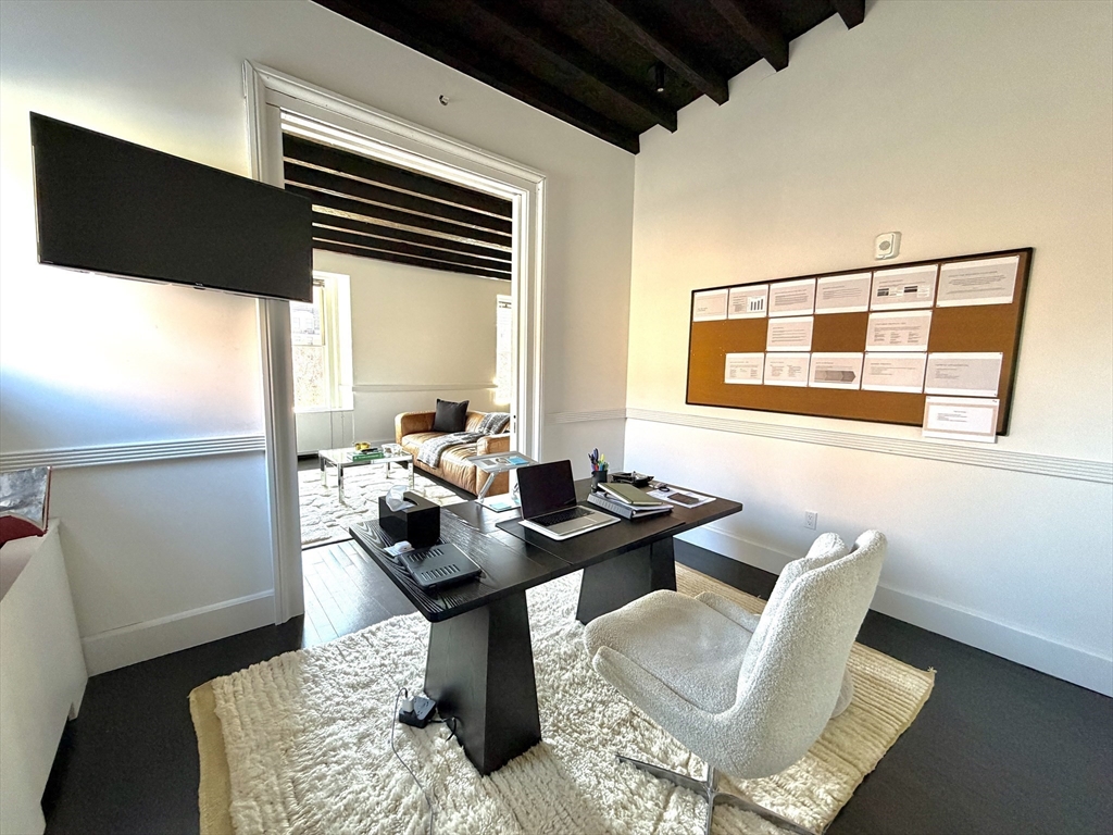 177 Commonwealth Ave # 11