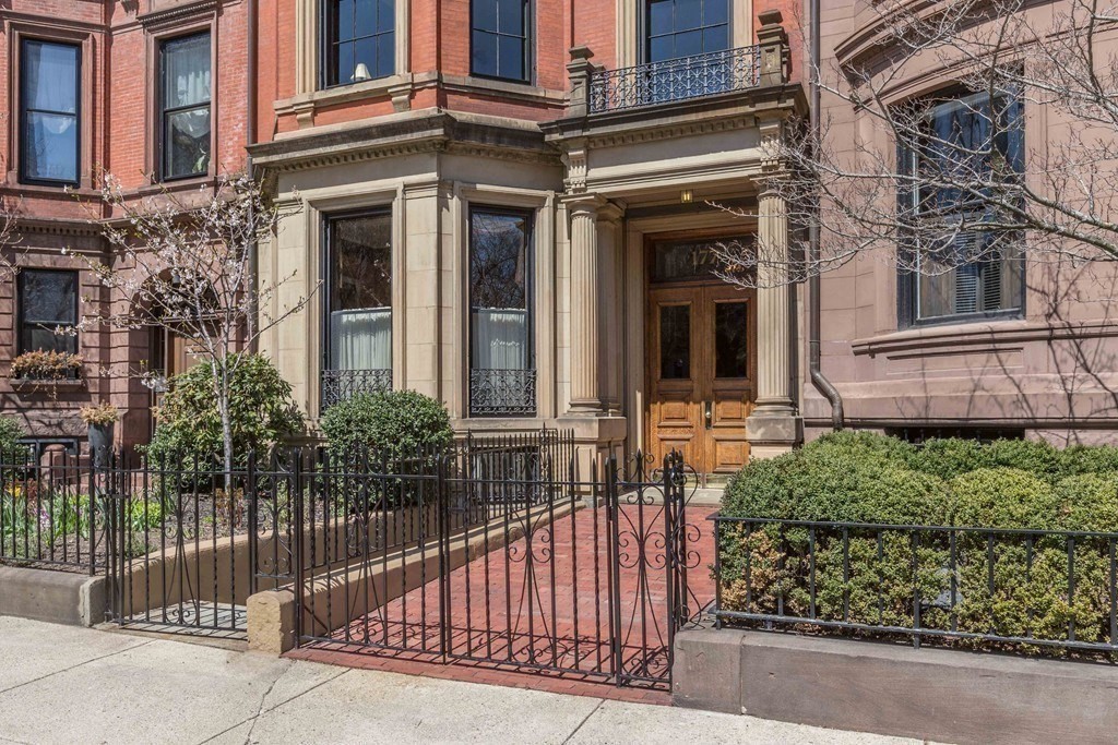 177 Commonwealth Ave # 11