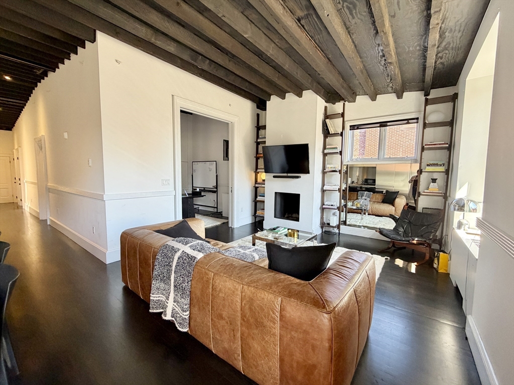 177 Commonwealth Ave # 11