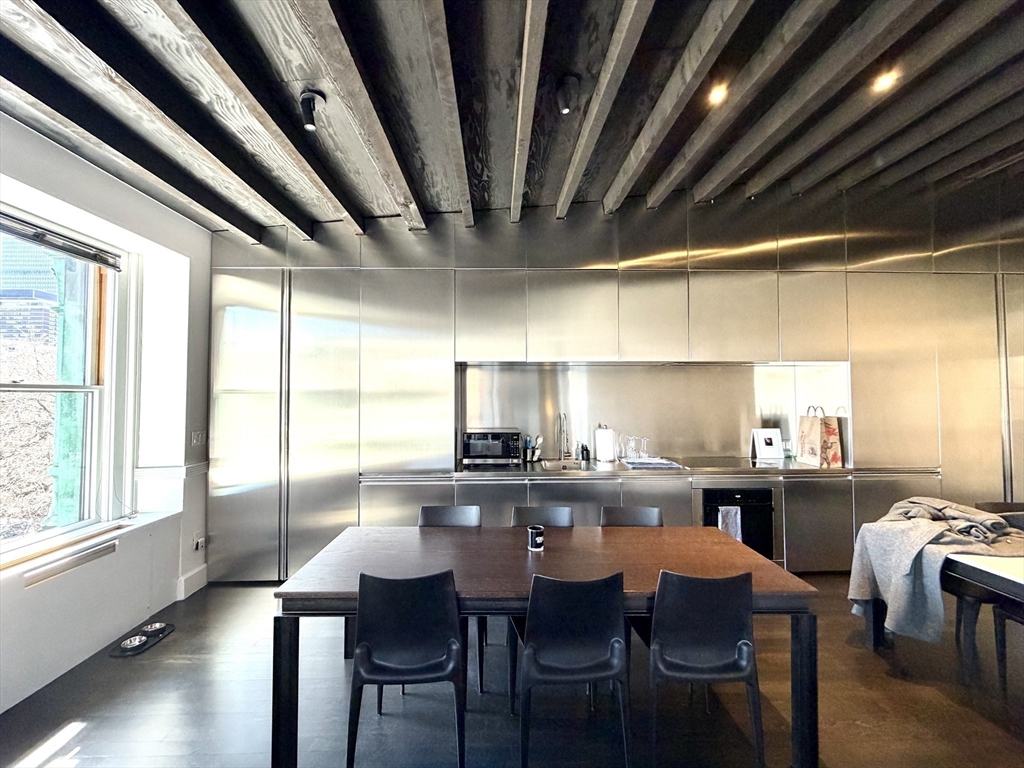 177 Commonwealth Ave # 11