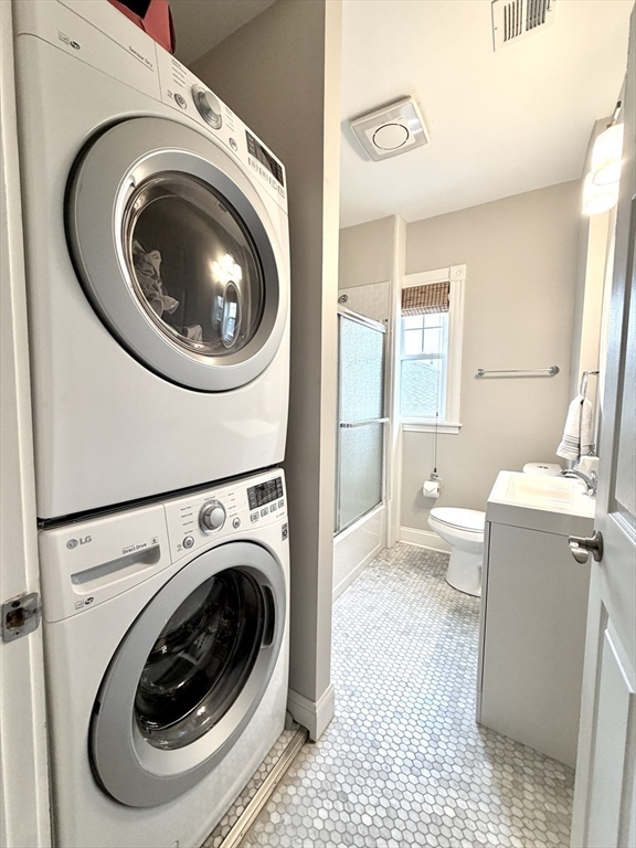 37 Moseley Street # 3