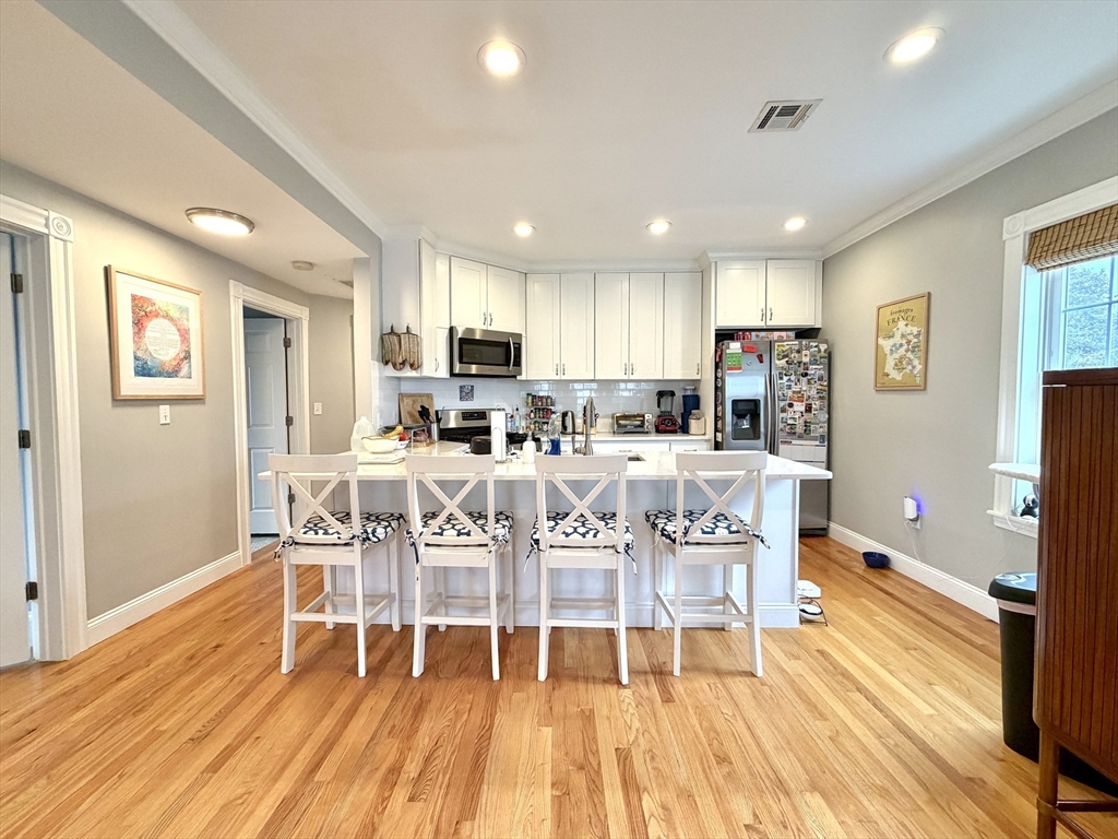 37 Moseley Street # 3