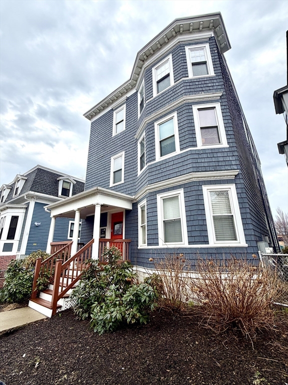 37 Moseley Street # 3