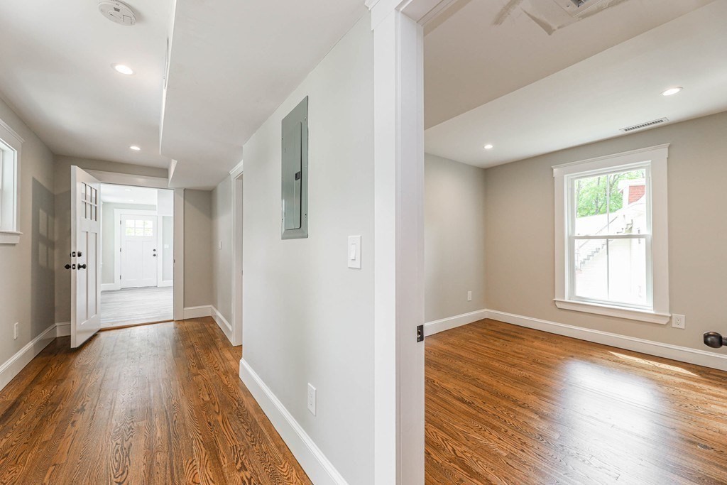 52 Maple Street # 2