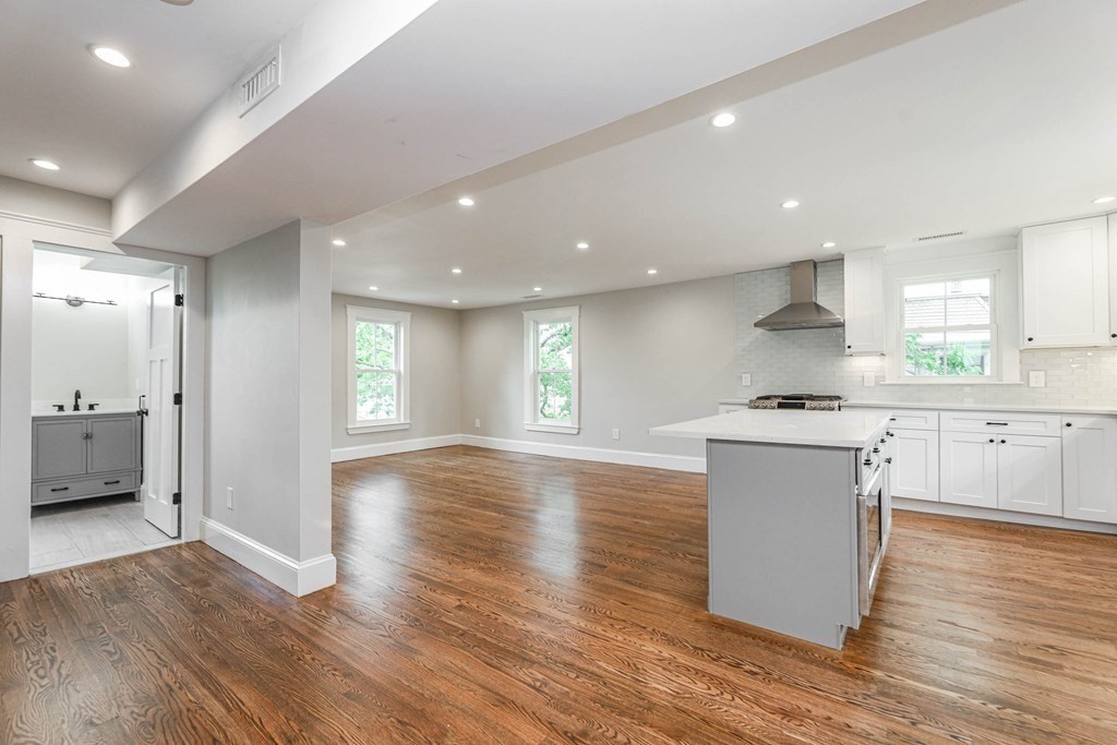 52 Maple Street # 2