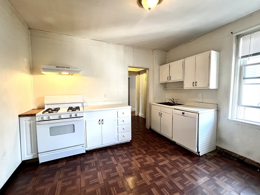 76 Babcock Street # 3