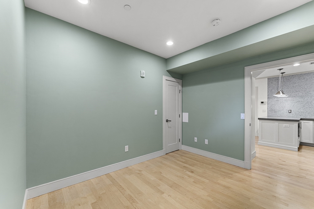 542 Dorchester Ave. # 302