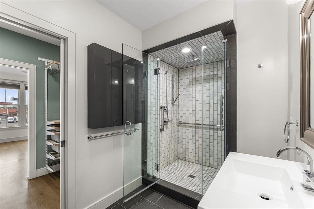 542 Dorchester Ave. # 302
