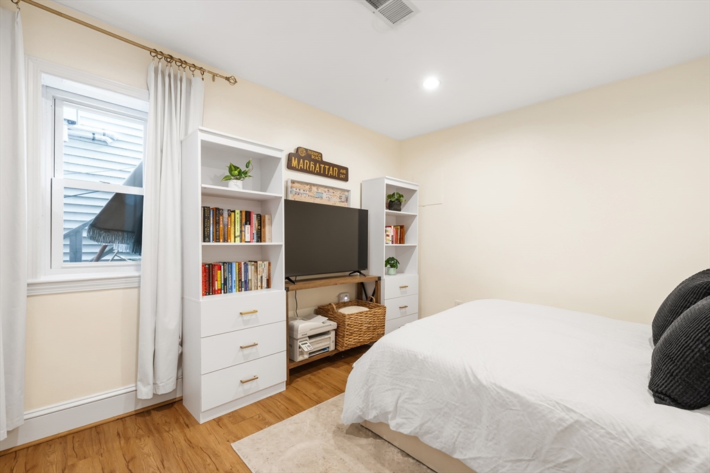 171 H St # 1
