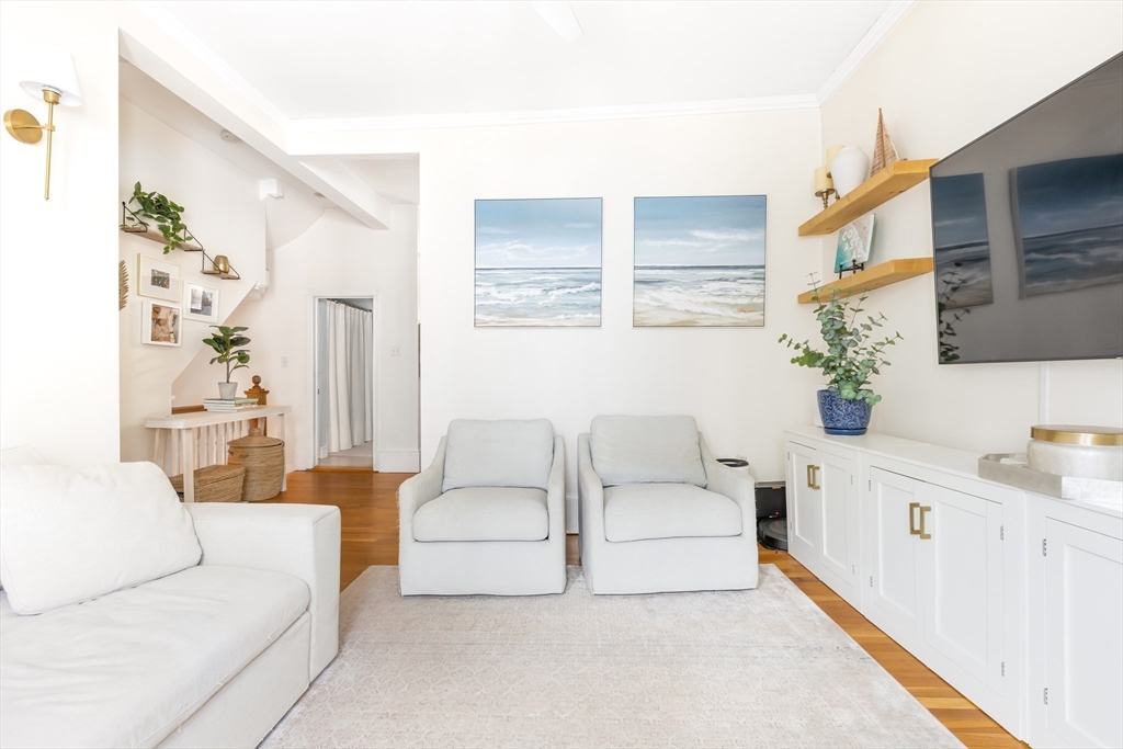 171 H St # 1