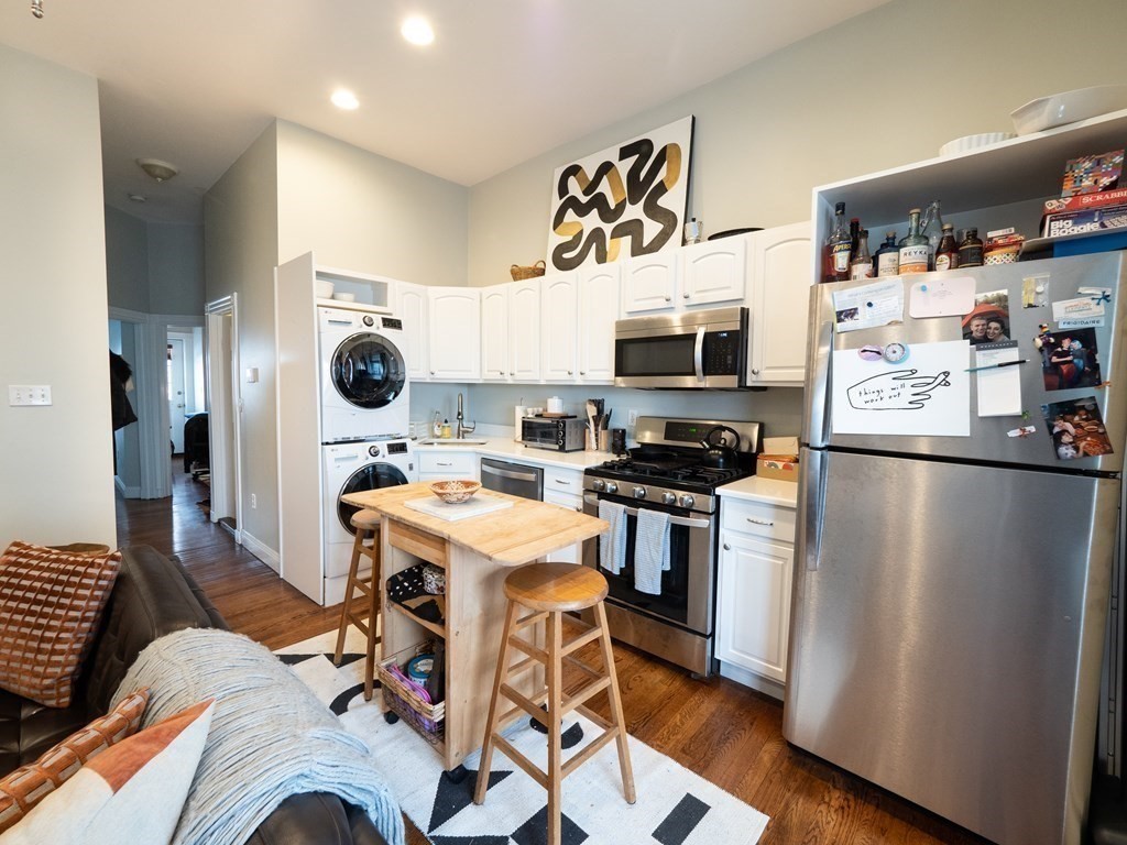 25 Fort Ave # 2