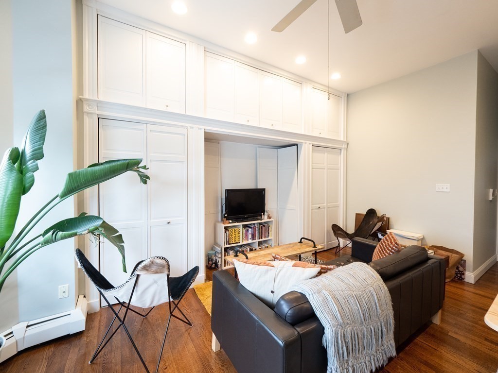 25 Fort Ave # 2