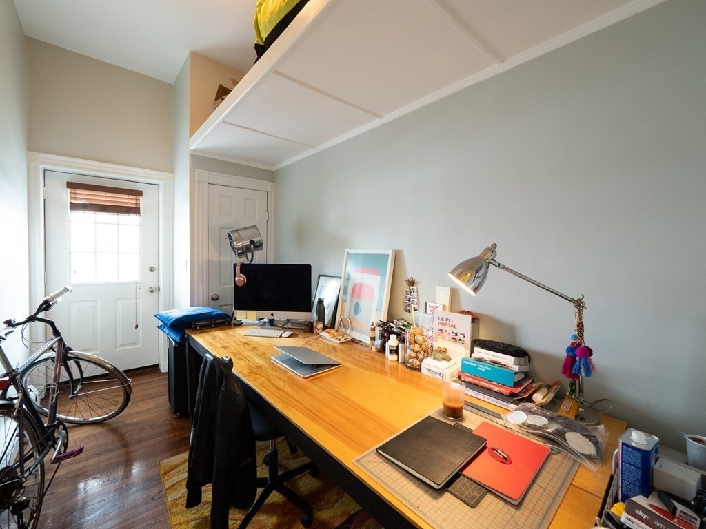 25 Fort Ave # 2