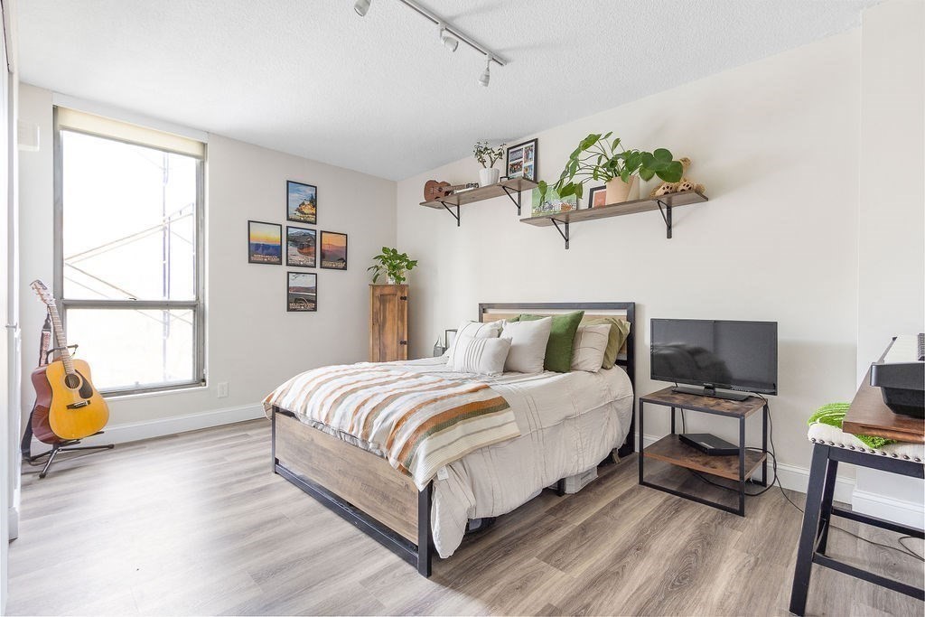 33 Pond Ave # 524