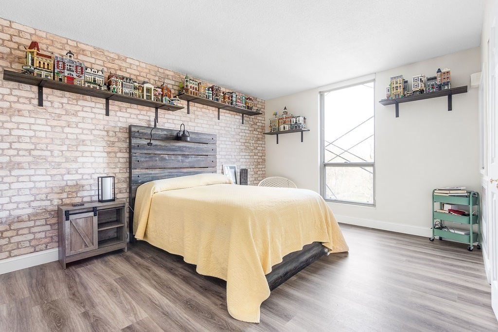 33 Pond Ave # 524