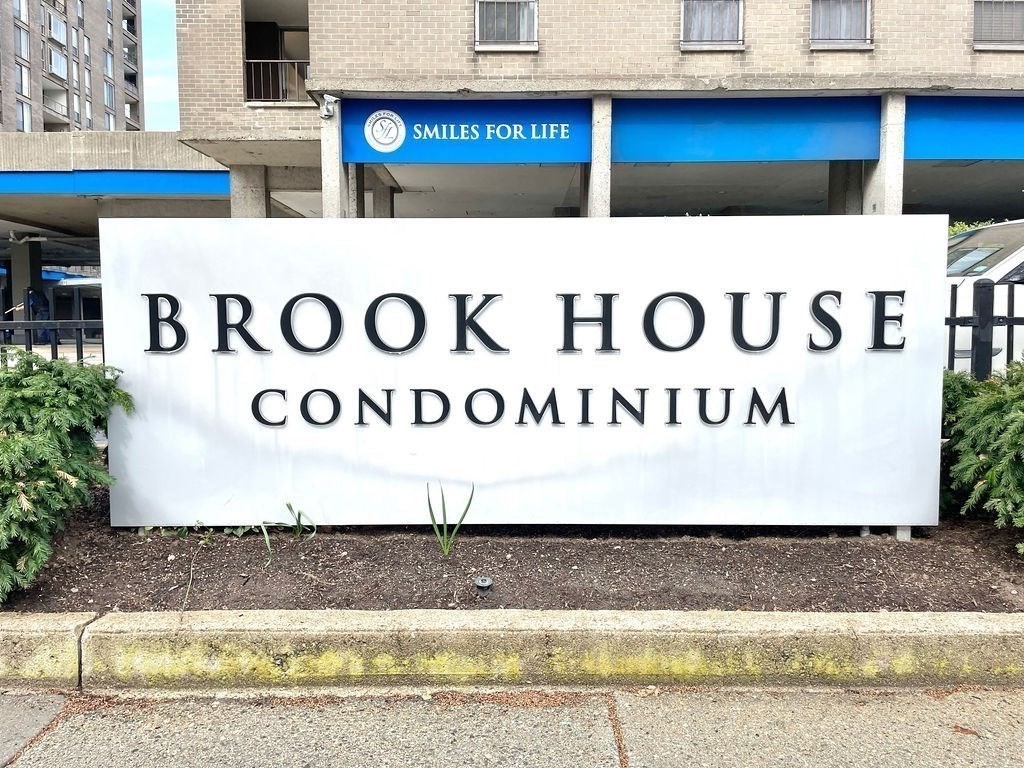 33 Pond Ave # 524