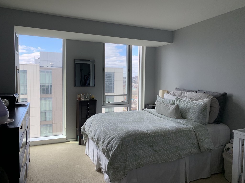 2 Earhart Street # 802